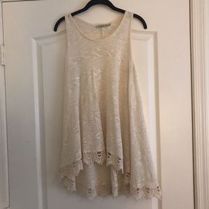 Chloe K Nordstrom woven tank top w lace trim